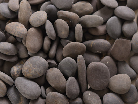 حجر زينة أسود مطفي صغير