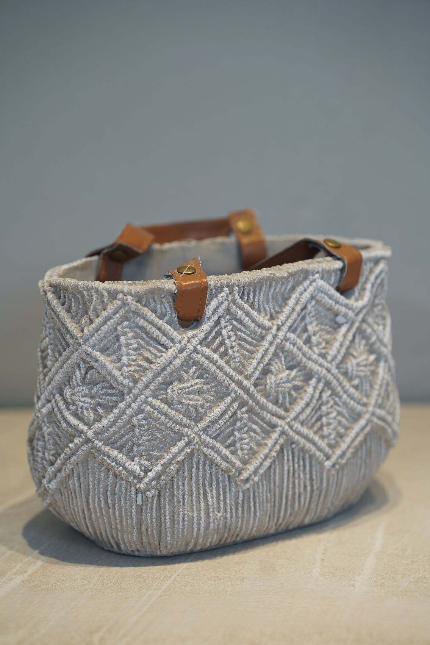 مركن بیضاوي بتصميم فريد