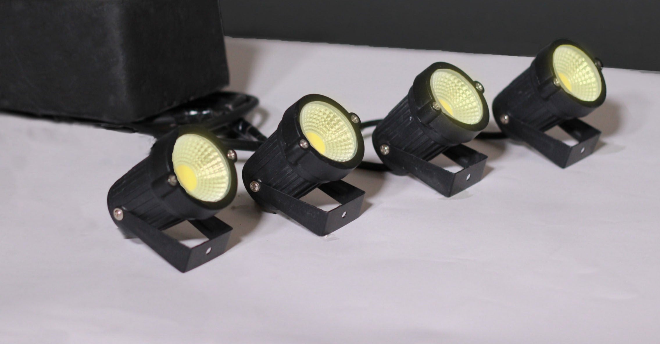 إضاءة LED – alamoud