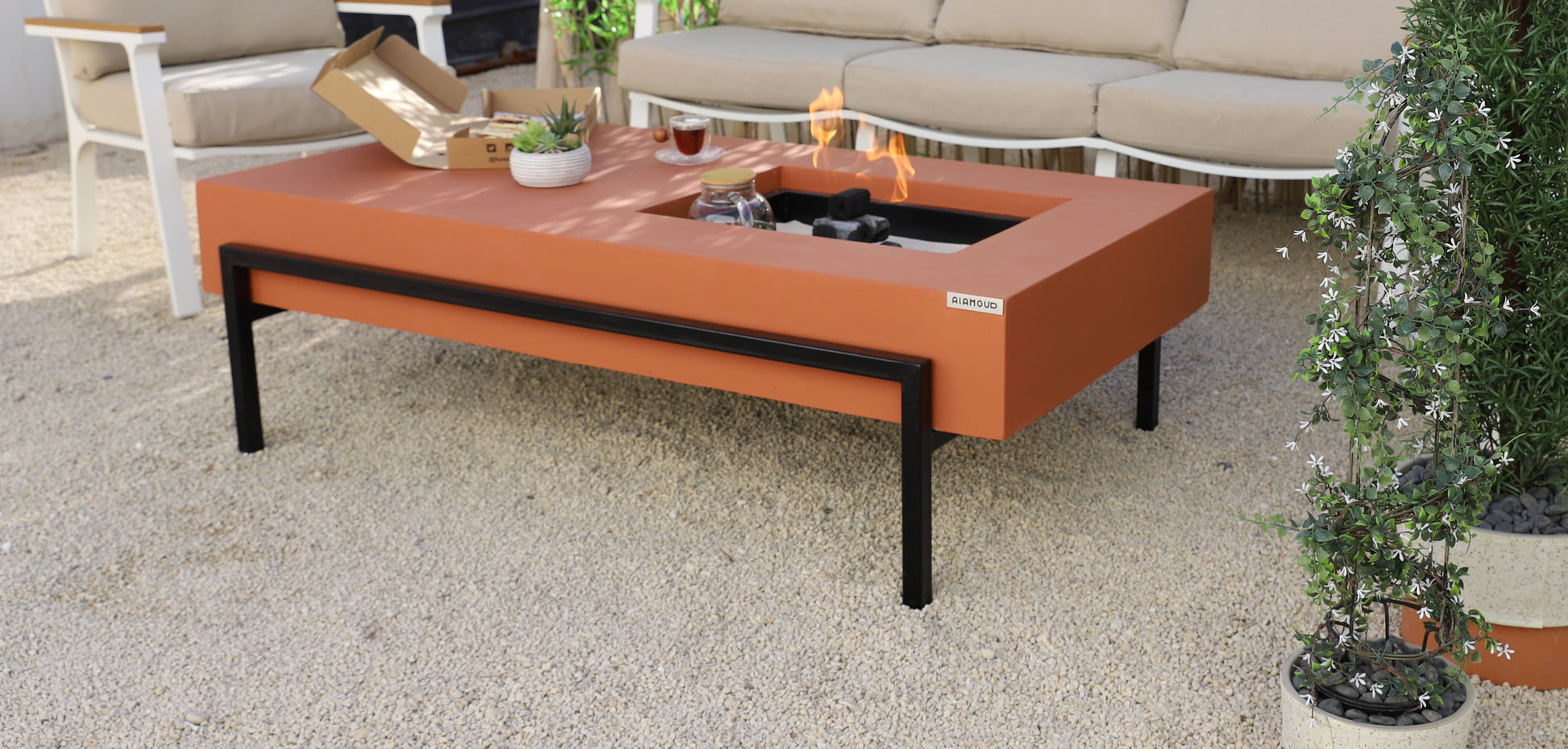 موقد الغضا باللون الخمري