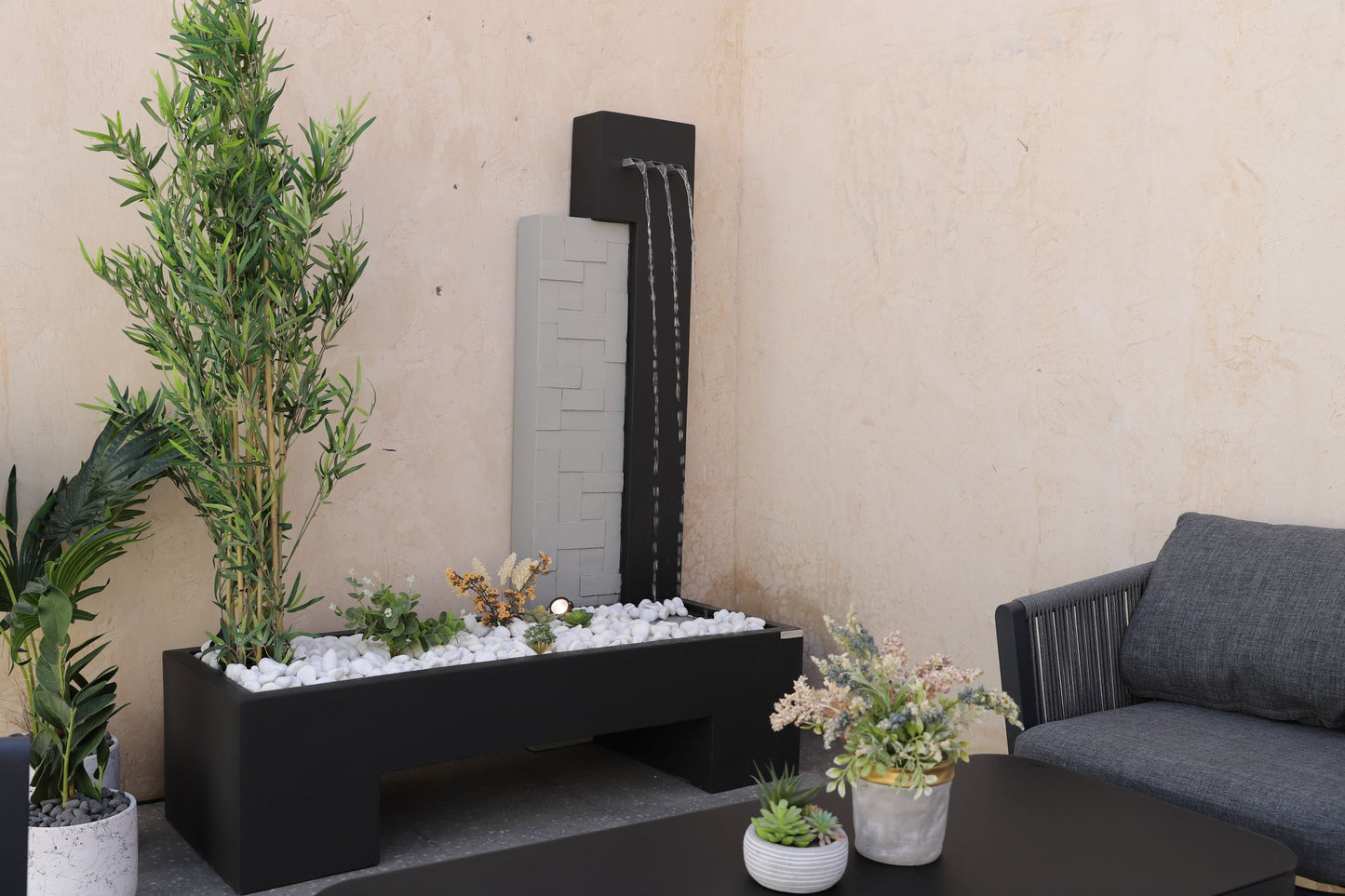 قطعة فنية تضفي أناقة على أي زاوية