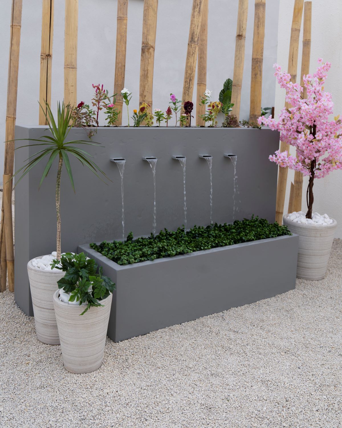 شلال هولندا بتصميم فاخر يضيف لمسة جمال لكل زاوية.