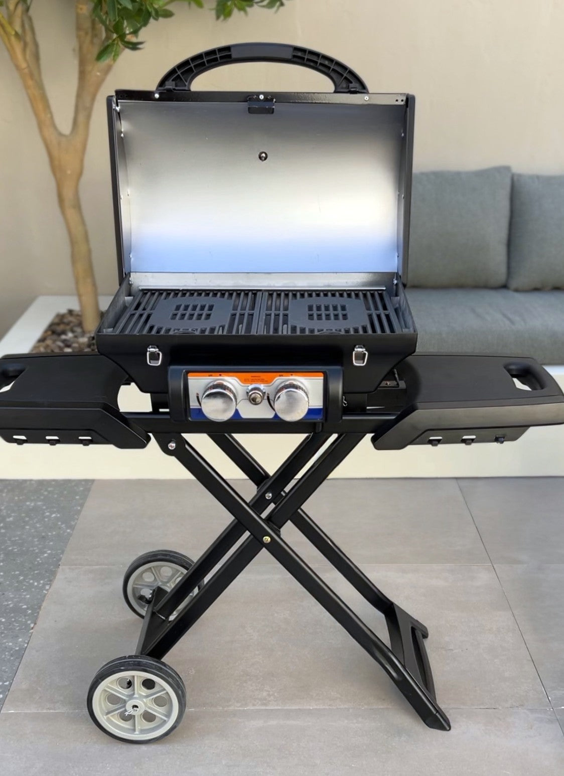 شواية بعربة متنقلة