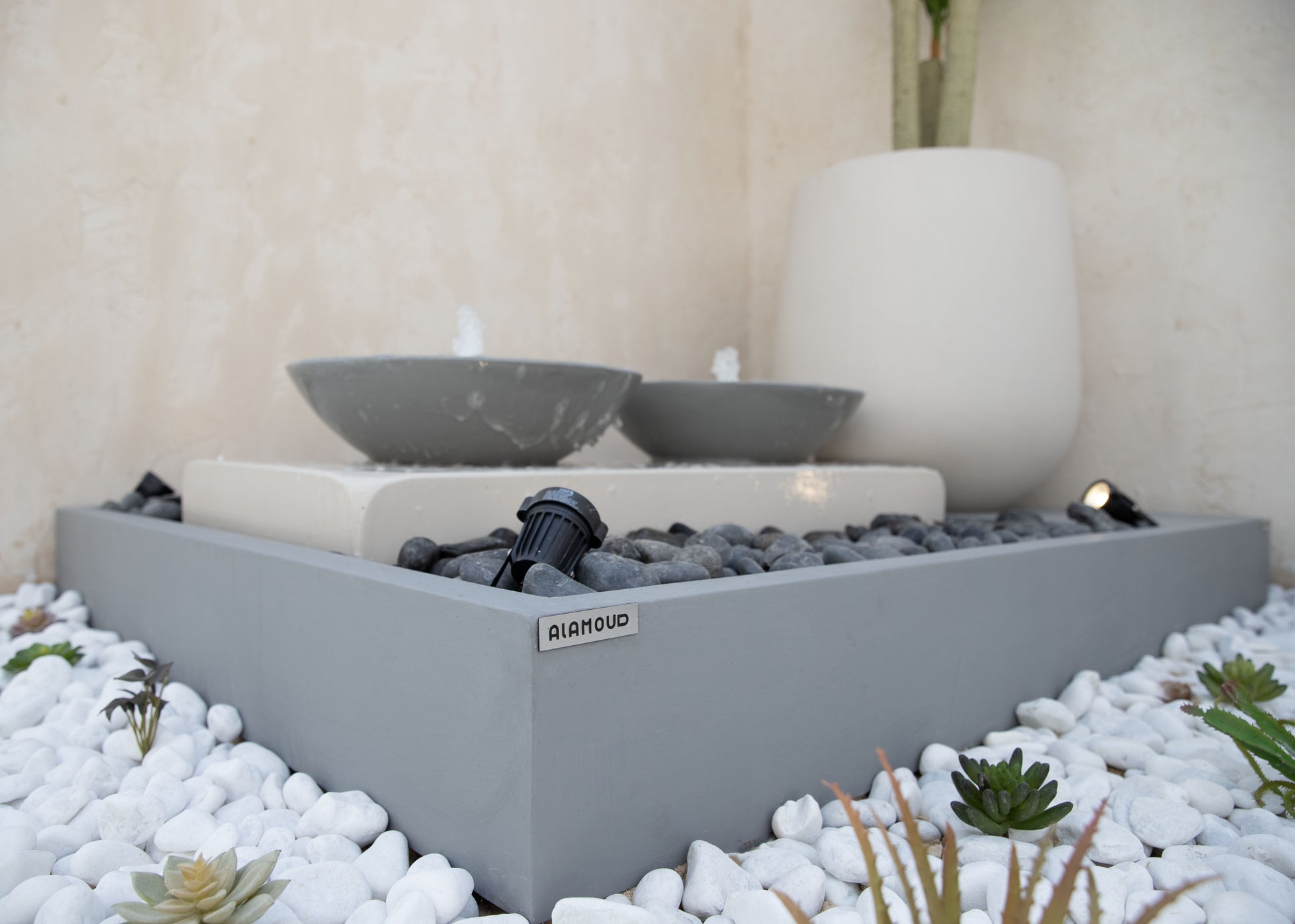 نافورة اشبيليا خارجية بتصميم راقي 