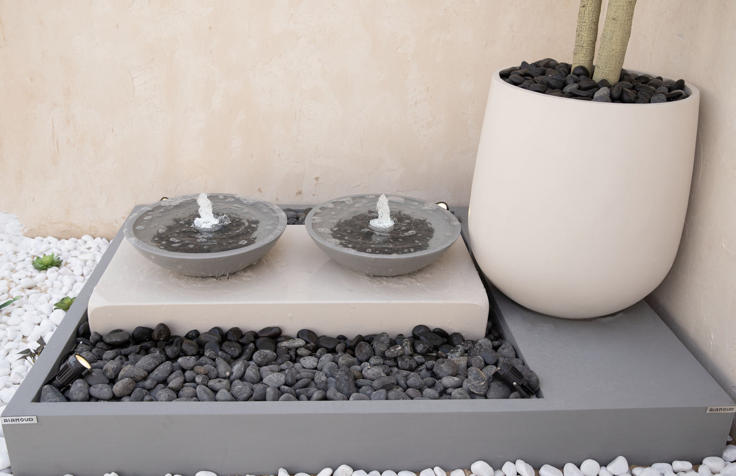 نافورة اشبيليا مع حجر زينة ولمسة أنيقة