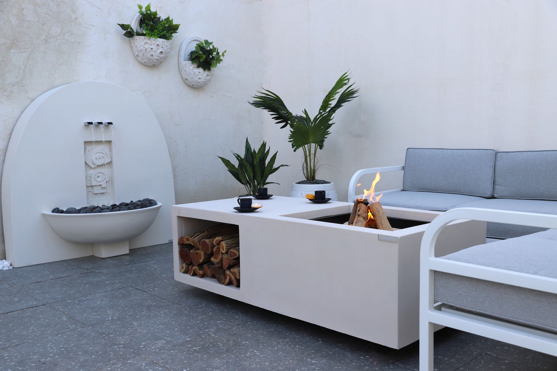 موقد نيوم بجودة عالية مناسب للفحم والجلسات الخارجية