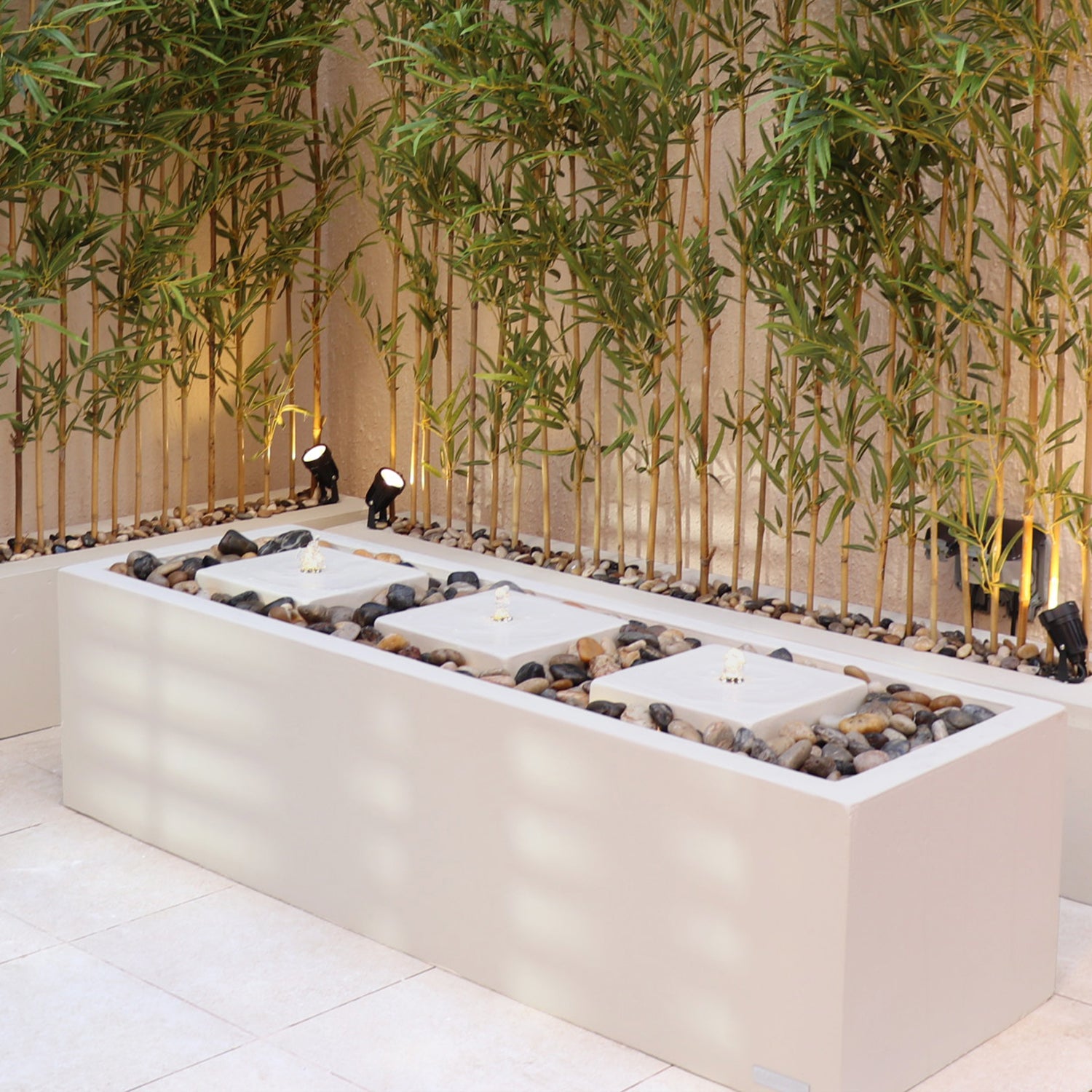 نافورة فيينا كبيرة بتصميم فاخر يضيف حضوراً مميزاً للمساحة