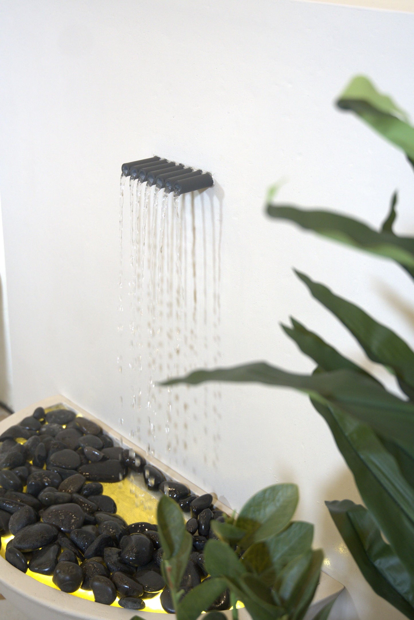 تصميم مميز لحظات صفاء واسترخاء مع تدفق الماء