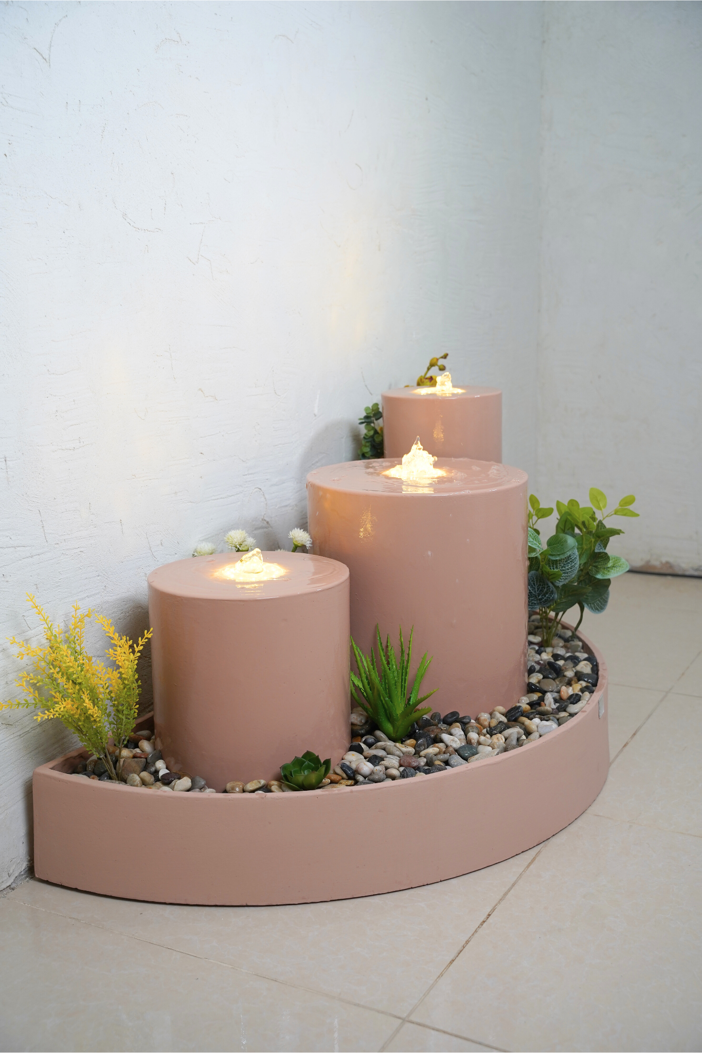 نافورة برلين مناسبة للجلسات الخارجية الحديثة