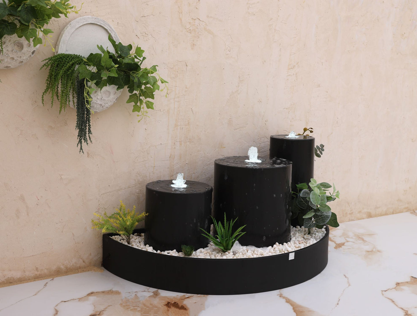 نافورة مناسبة للمداخل والحدائق الواسعة