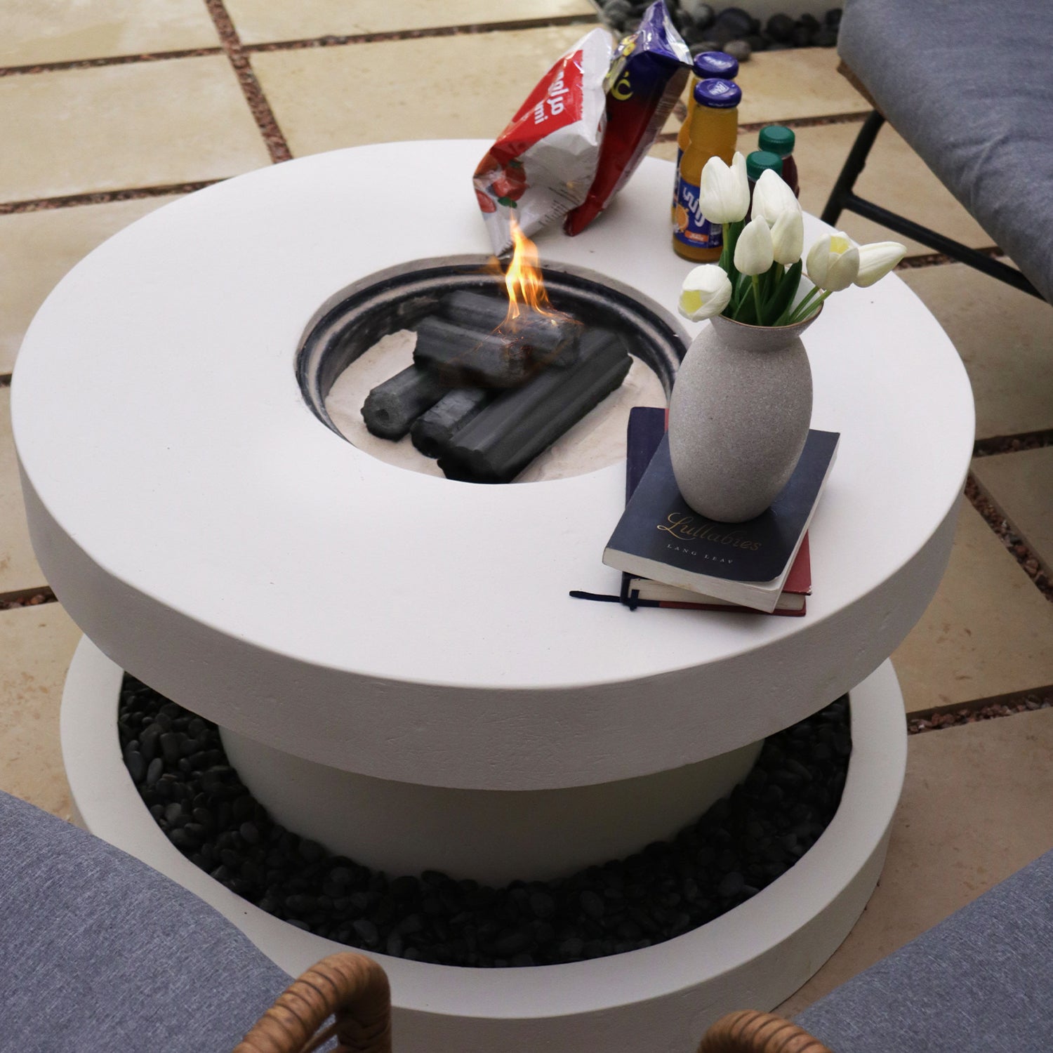 موقد الجنادرية مع طاولة مدمجة