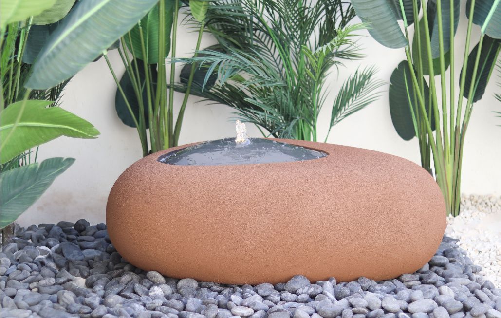 نافورة جورا بتصميم راقٍ يضيف فخامة 