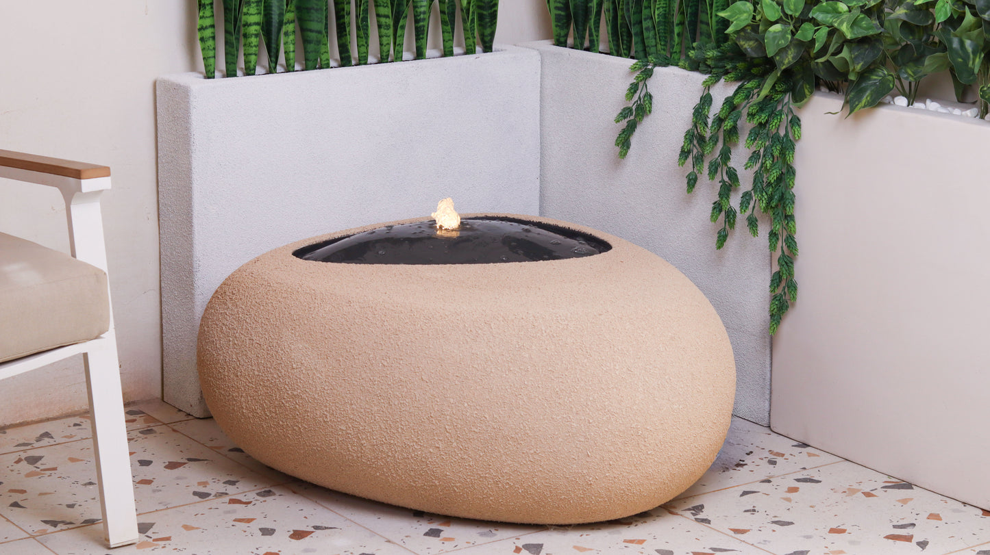 نافورة جورا بتصميم أنيق يسهل دمجه مع مختلف أساليب الديكور