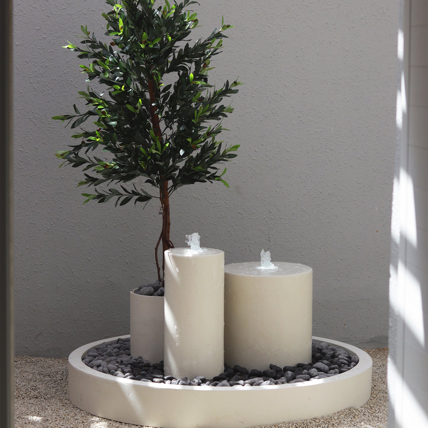 نافورة نابولي بتصميم جميل مع أحجار زينة