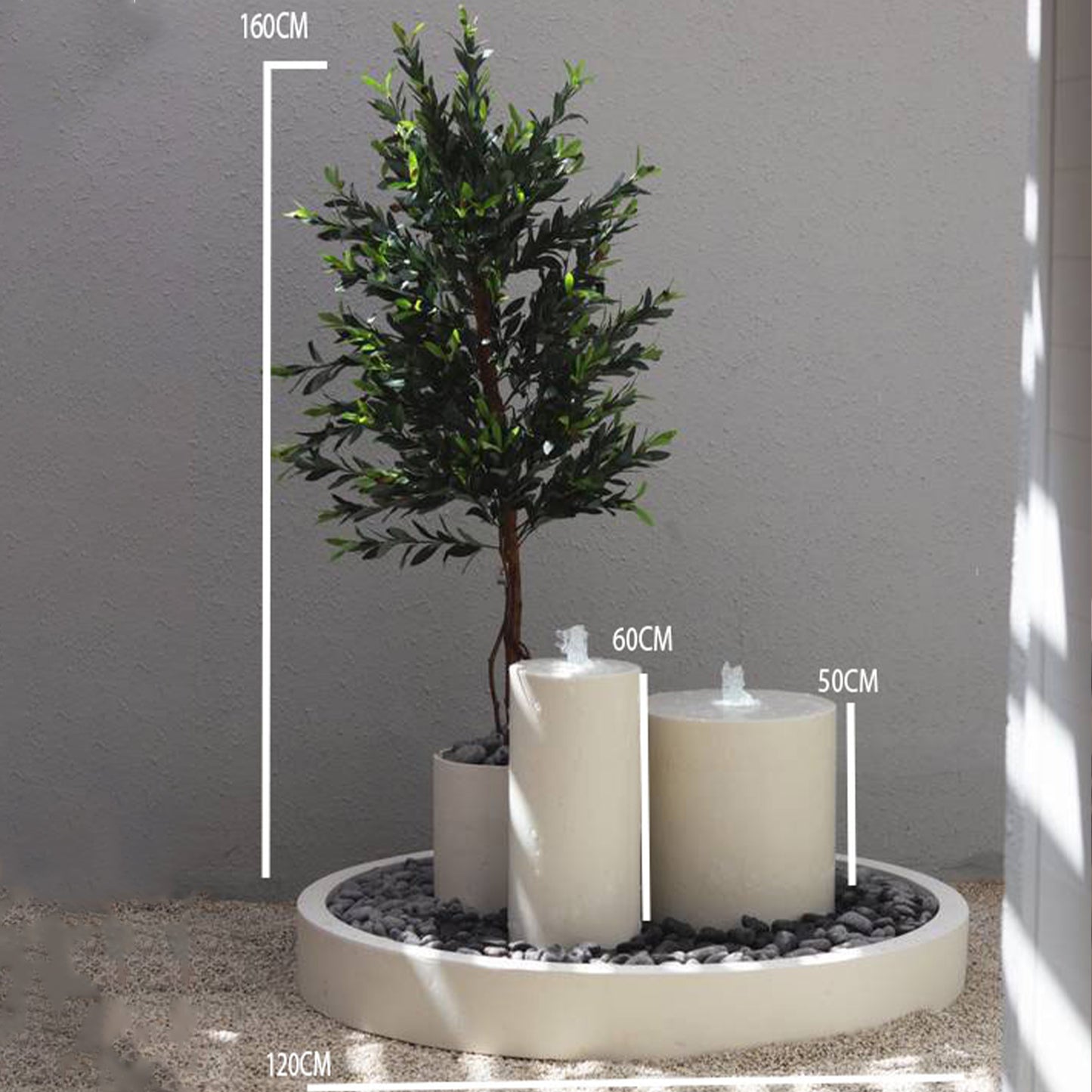 نافورة نابولي مع أحواض كونكريت يابانية