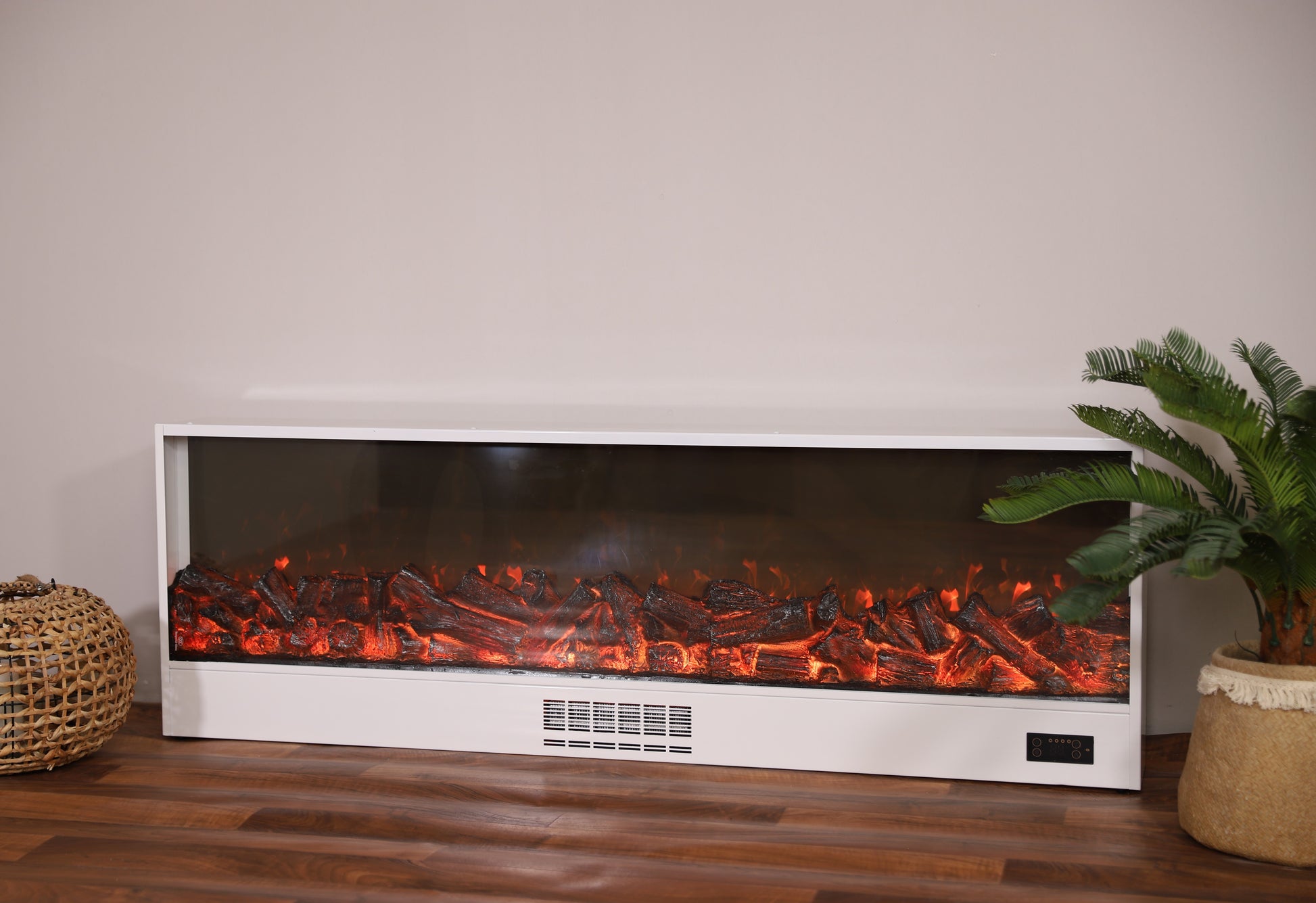 مدفأة كهربائية حديثة بتصميم عصري