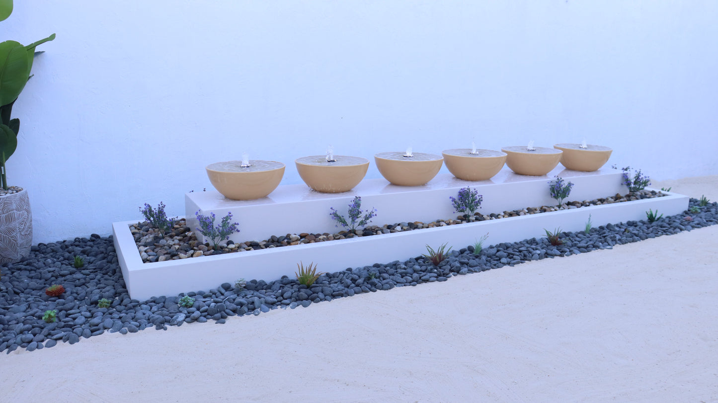 نافورة إسبانية بطول 5 متر بتدفق مائي قوي من 6 مضخات.