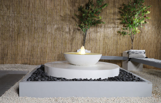 نافورة فينيسيا بتصميم متقن يضيف جمالًا طبيعيًا للمكان