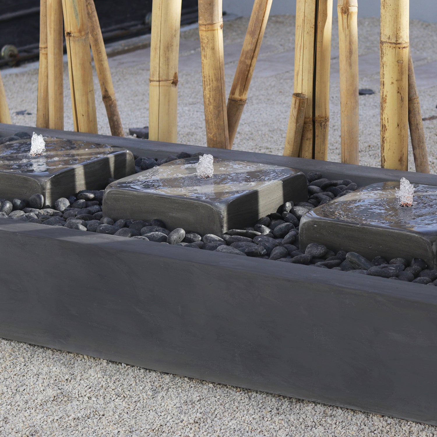 نافورة فيينا تضيف صوت ماء مريح للمكان