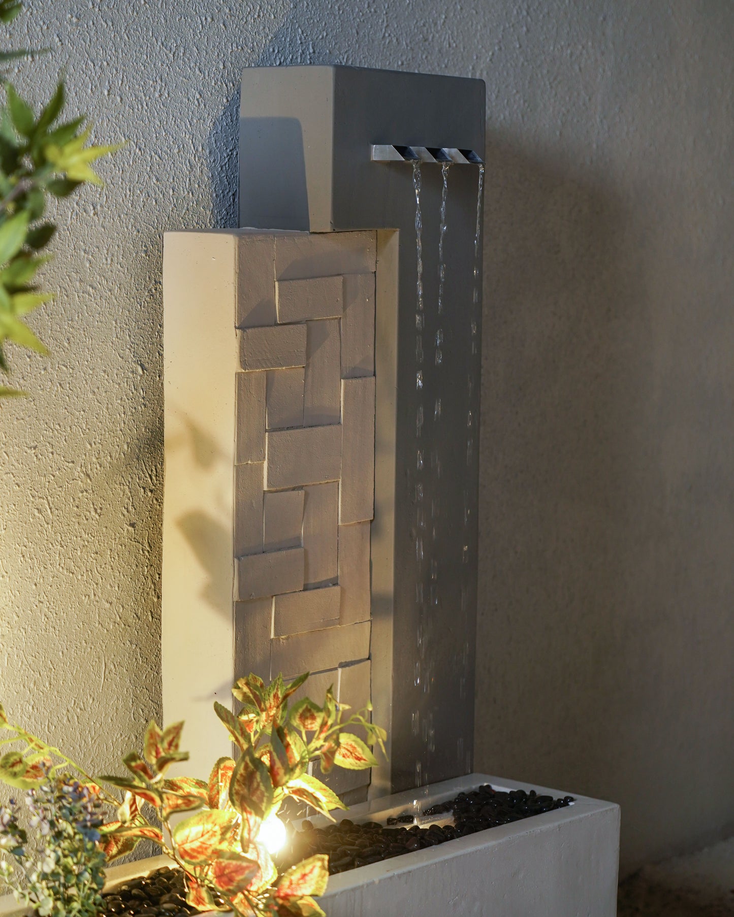 تصميم متناسق يضيف لمسة طبيعية للحديقة